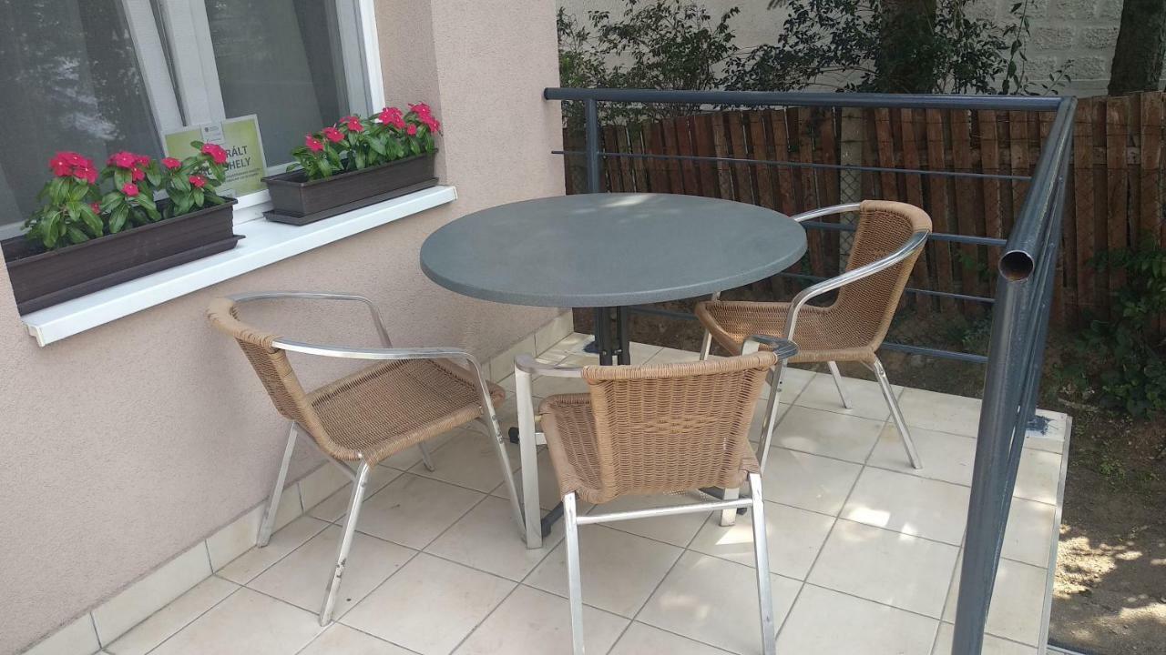 Family Holiday Apartman Nyiregyhaza Exterior photo